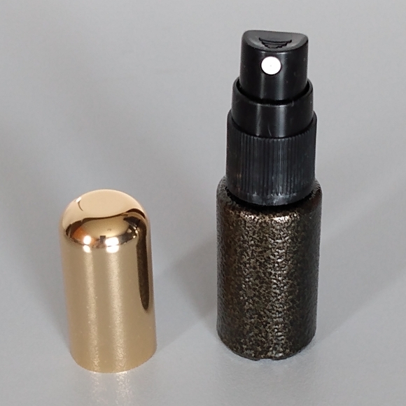 Black and Gold Tone Atomizer - Picture 2 of 5